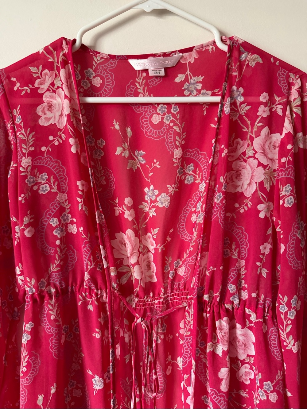 Victoria's Secret Raspberry Pink Floral Tie-Front Robe Top - Picture 3 of 7
